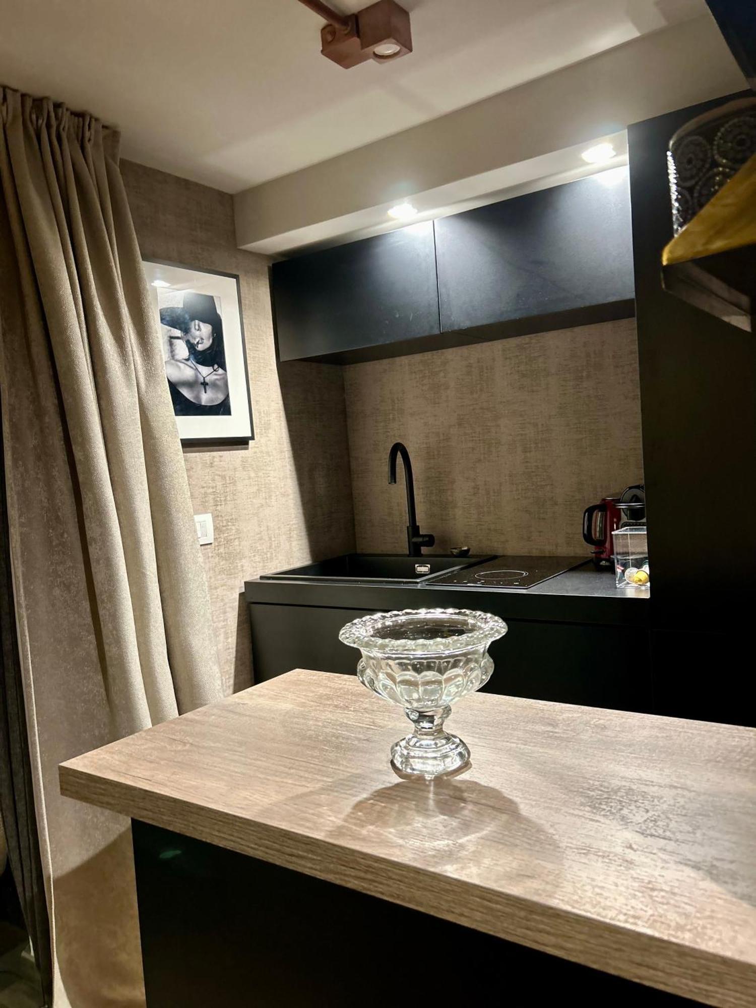Portrait Luxury Loft Apartment Bari Luaran gambar
