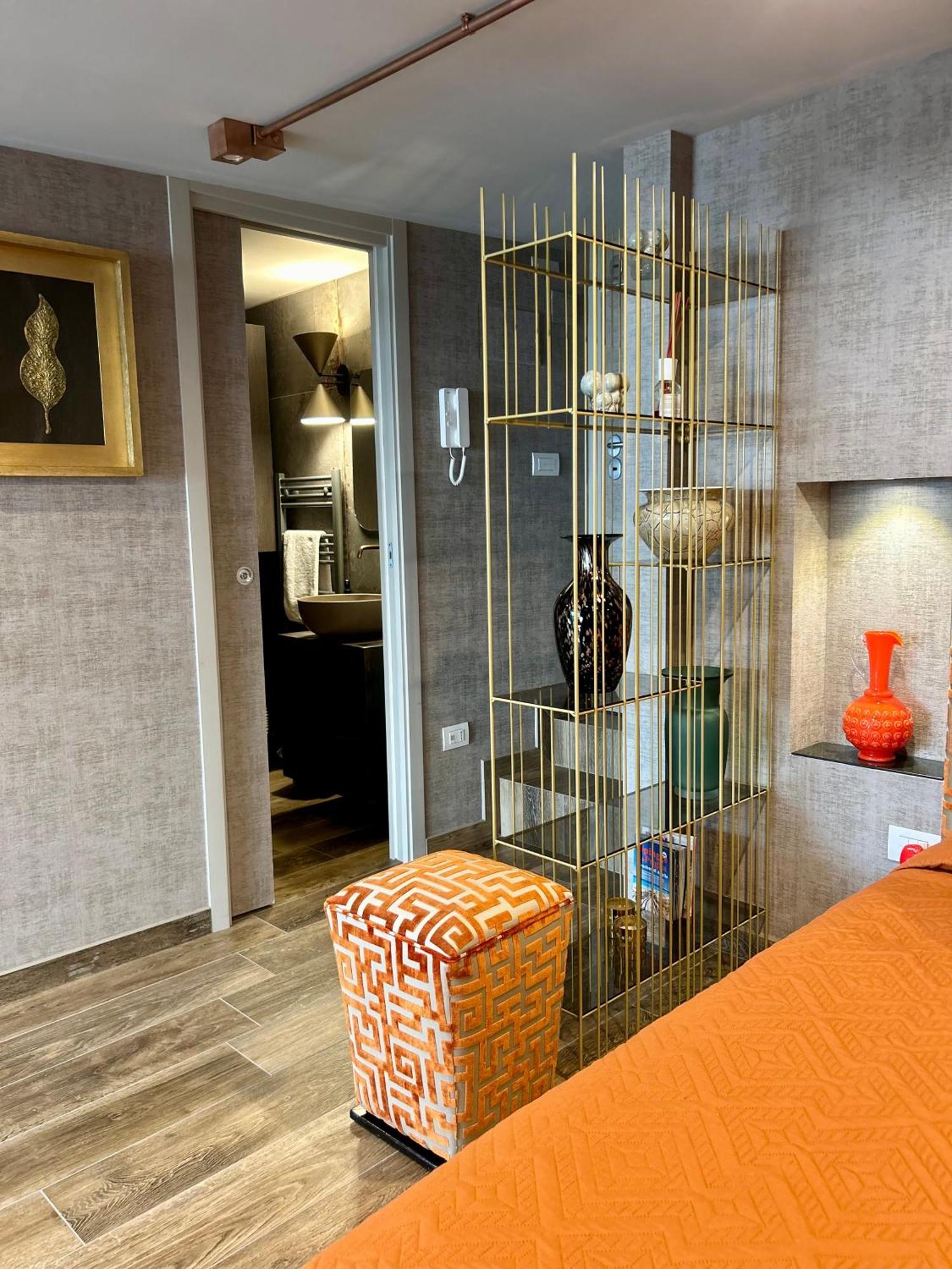 Portrait Luxury Loft Apartment Bari Luaran gambar